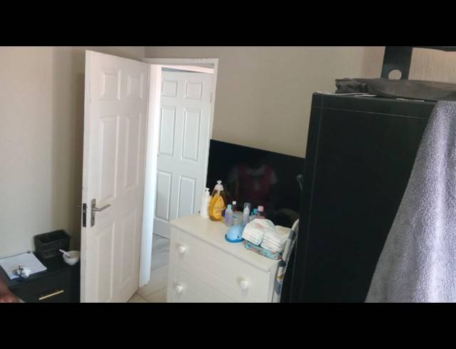2 BEDROOM APARTMENT FOR SALE IN ALBEMARLE EXT 1